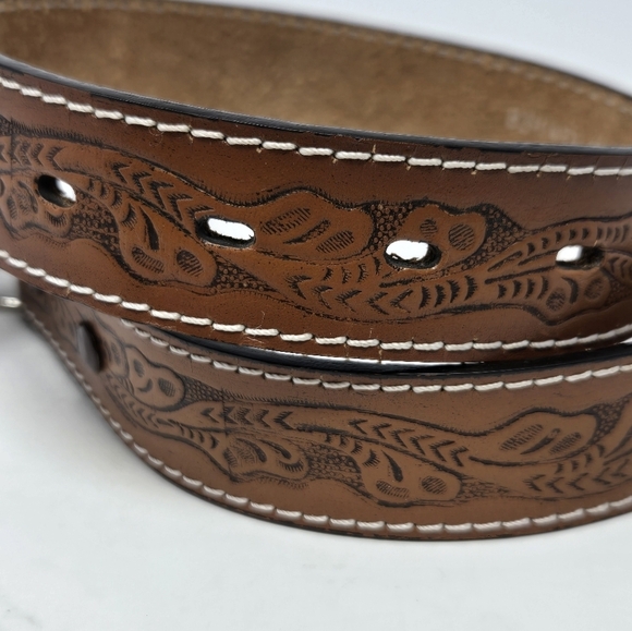 NOCONA BELT CO. BROWN EMBOSSED LEATHER BELT BULL RIDER BUCKLE YOUTH SIZE 22 BOYS - Picture 4 of 13